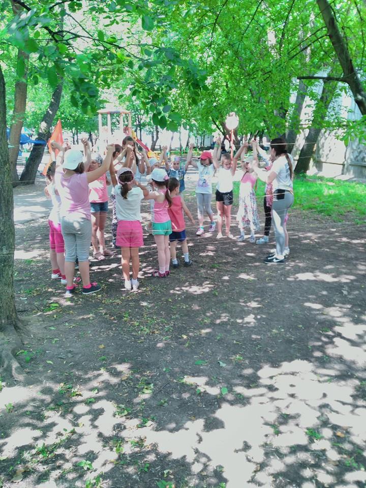 Отрадная, третья смена, арт, палатка, гусеница, актеры